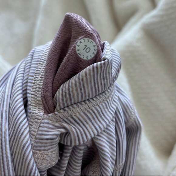 Lululemon Wunder Under Crop (High-Rise) *21" - Picture 6 of 7